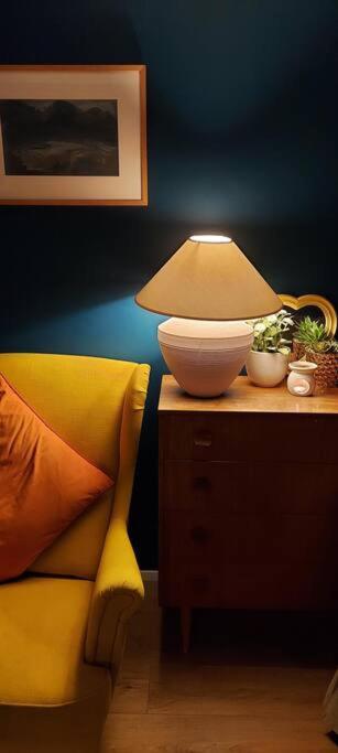 Bellevue Bungalow - Comfortable Home With Amazing Views เบลฟาสต์ ภายนอก รูปภาพ